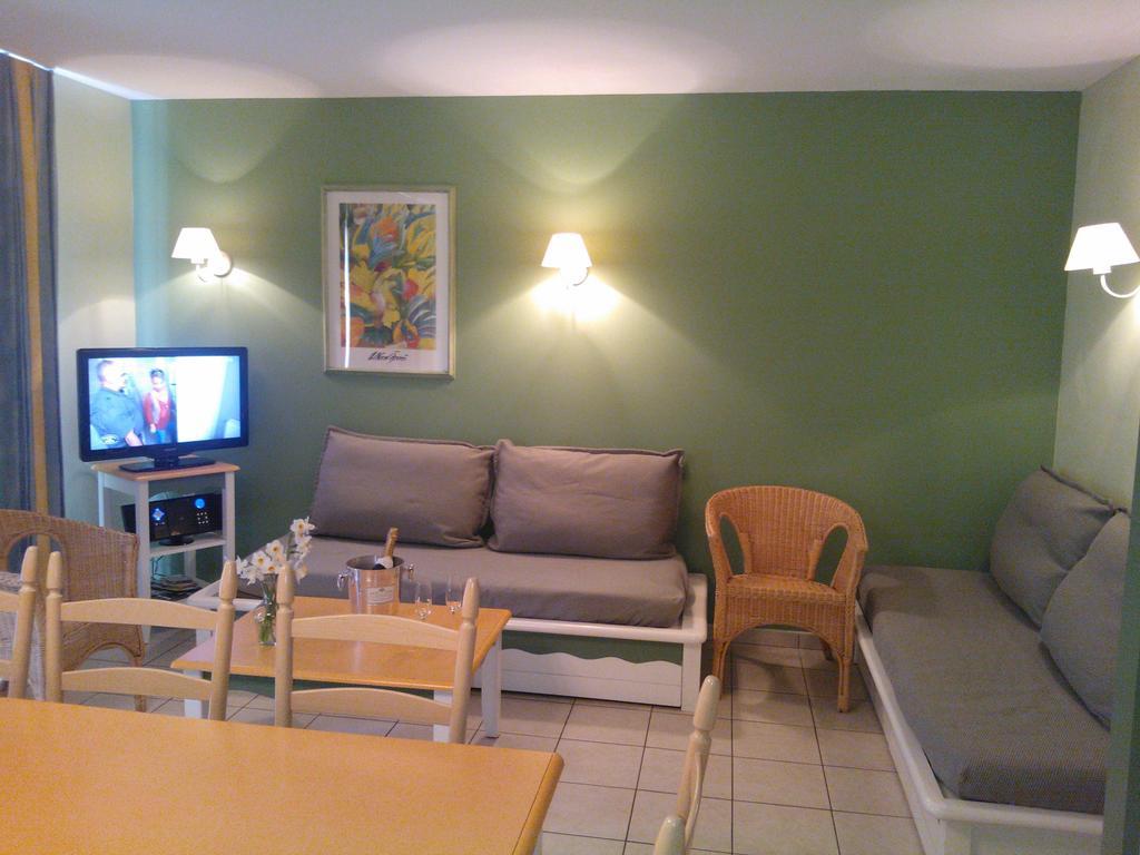 3 Bedrooms Holiday Home Golf Resort Port-Bourgenay Talmont-Saint-Hilaire Habitación foto